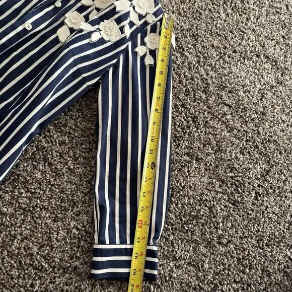 Carolina Herrera NY Shirt 2 Blue White Stripe Button Front Floral Appliqué - Picture 9 of 12